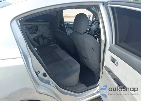 2009 Nissan Sentra 2.0S z USA, uszkodzony, nr VIN 3N1AB61E29L615728